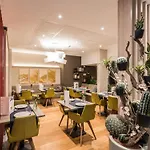 Mercure מלון